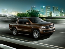 Фото Volkswagen Amarok 4-дв. 2.0 TDI MT (2016) №8